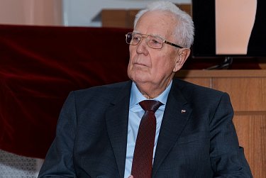 Сергей Грачев: «Достойно работал и на заводе, и в горсовете»